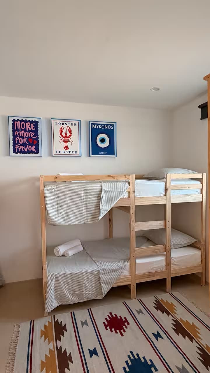 Sommarhus Beach Villa, o quarto familiar com beliches